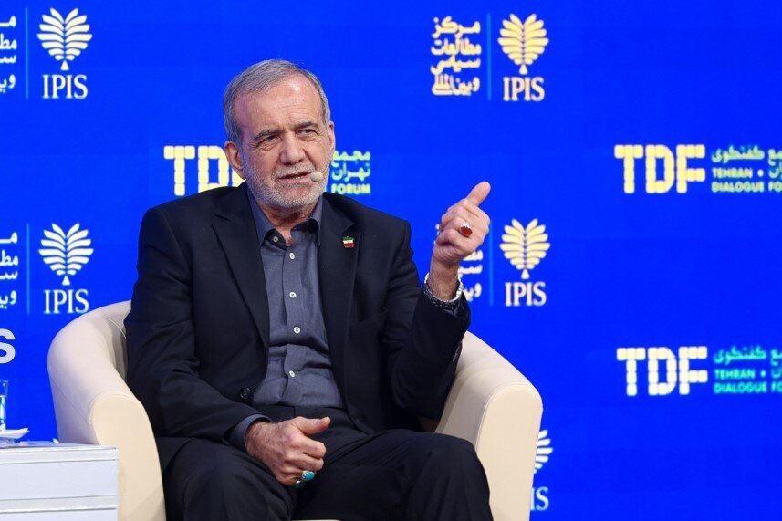 روز دیپلماسی در نیاوران روز دیپلماسی در نیاوران