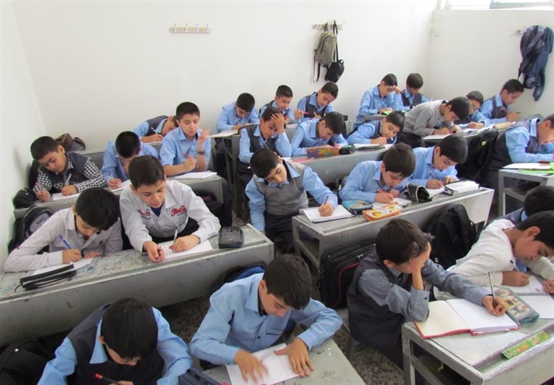 تراکم بالای دانش‌آموزان در برخی مناطق قم