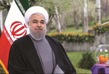 حسن روحانی: مذاکره‌ای شروع شده که نتیجه آن معلوم نیست/ وظیفه ماست نگذاریم جنگ شود/ تحریم ها برای کاسبان تحریم نعمت است نه برای مردم