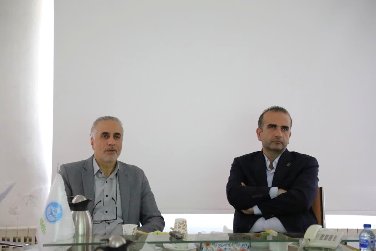 دیدار مدیرعامل منطقه آزاد انزلی با رئیس پارك علم‌وفناوری دانشگاه تهران