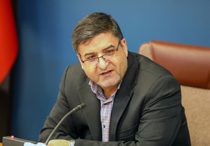 انتقاد استاندار چهارمحال و بختیاری به عدم حضور مدیران در جلسه شورای اقامه نماز