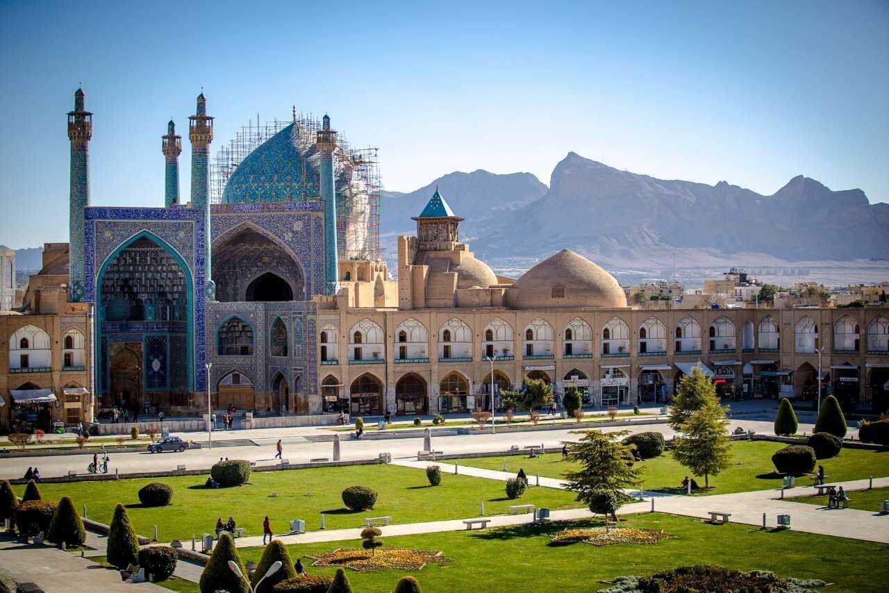 میراث جهانی اصفهان دستمایه شایعه‌سازان/ بررسی ابعاد مختلف شایعه دفن اورانیوم غنی‌شده در مراکز تاریخی ایران