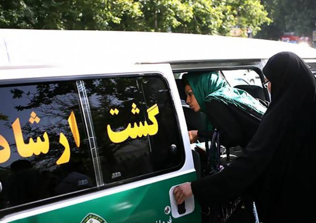 دستکاری در مصوبه گشت ارشاد/ پشت پرده روایت‌های متناقض از مصوبه گشت ارشاد در سال ۱۴۰۱