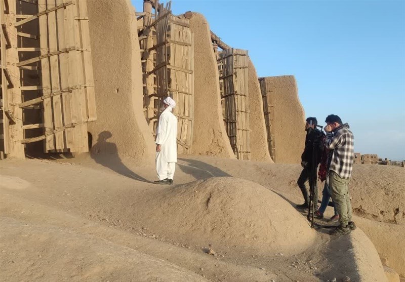 ۲ جایزه جهانی برای مستند میراث باد