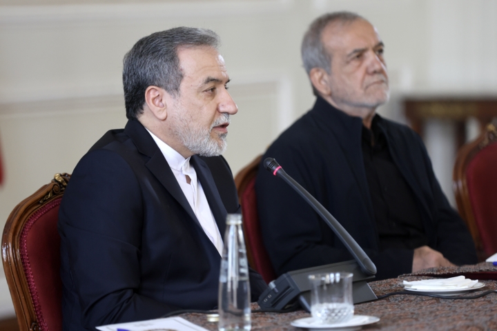 عراقچی: سربازان میدان دیپلماسی در طول جنگ در کنار نیروهای مسلح قهرمانانه ایستادند