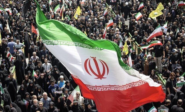 ایران ۴۰ روز پس از جنگ