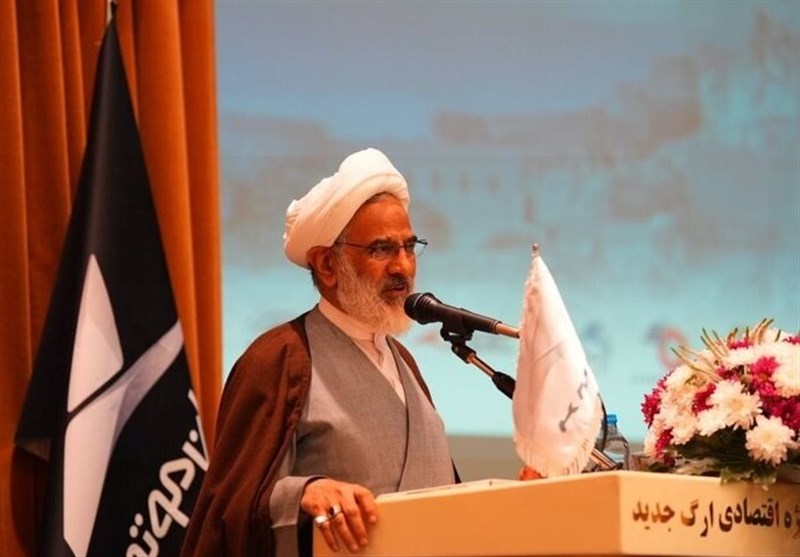 حاجی‌صادقی: دفاع ۱۲روزه معادلات دشمن را برهم زد