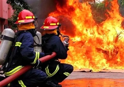 نجات ۲۳ شهروند از آتش سوزی ساختمانی در مشهد