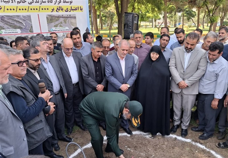 کلنگ‌زنی چهار تقاطع غیرهمسطح در بروجرد با همکاری قرارگاه خاتم‌الانبیا