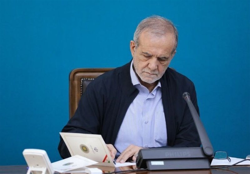 پزشکیان قهرمانی تیم ملی کشتی آزاد را تبریک گفت