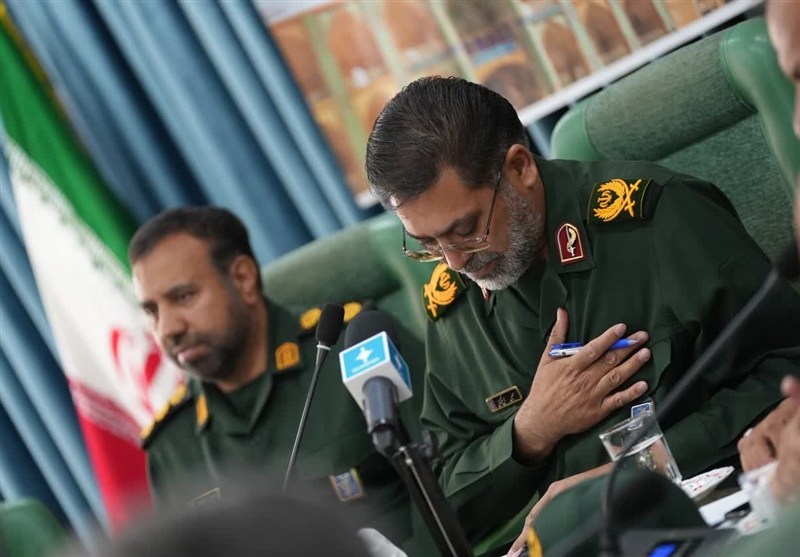 پاسداران در جنگ ۱۲ روزه تجسم جانفشانی بودند پاسداران در جنگ ۱۲ روزه تجسم جانفشانی بودند