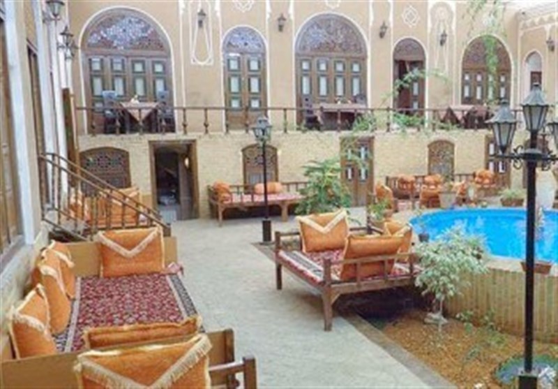 صدور ۱۳ مورد تذکر و اخطار برای تأسیسات گردشگری در شهرستان اراک