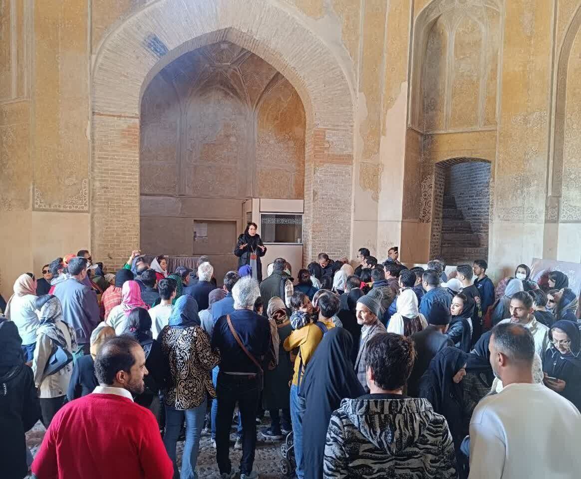 تاثیر تحریم بر صنعت گردشگری ایران؛ آمار سالانه گردشگر ایران ۴ میلیون، ترکیه ۵۰ میلیون نفر / ایرانی‌ها بیشتر به کدام کشور‌ها سفر می‌کنند؟