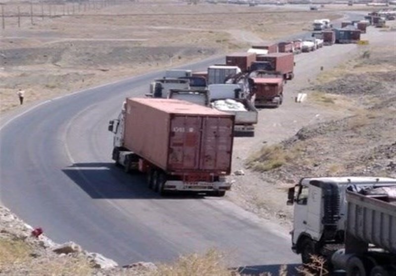 صادرات بیش از ۳۲۵ هزار تن کالا از پایانه مرزی ماهیرود