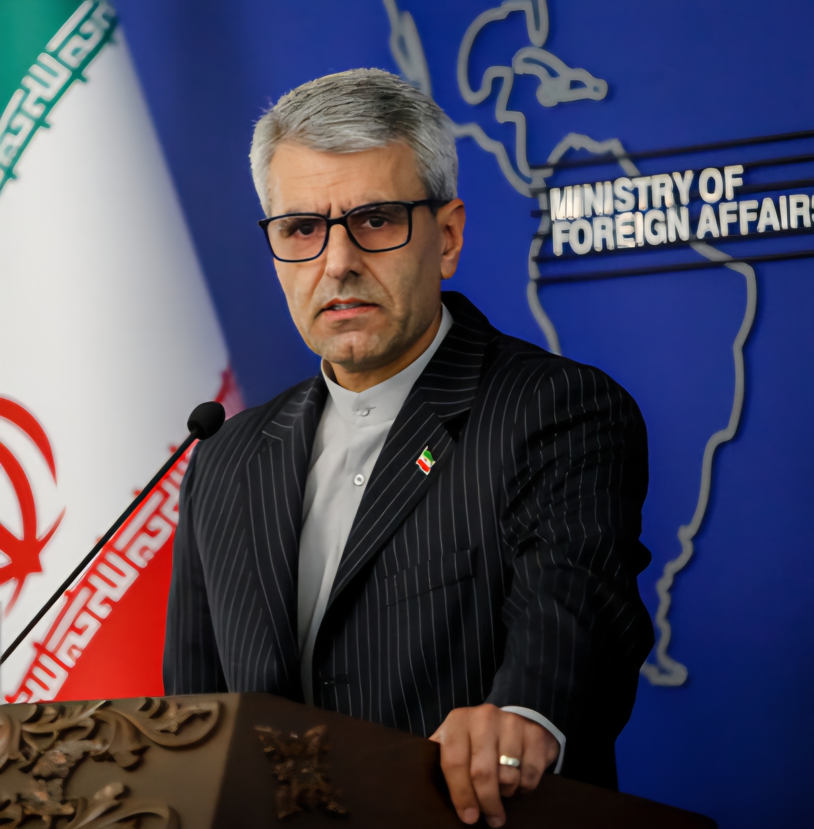 بقائی: ایران هیچ‌گاه برای مذاکره التماس نمی‌کند