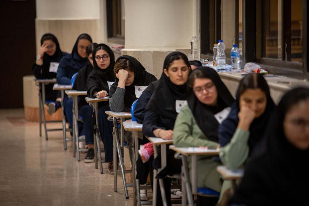 چراغ‌سبز مجلس به دورزدن کنکور/ ماجرای بازگشت دانشجویان علوم پزشکی خارج از کشور حساسیت‌ها را برانگیخت