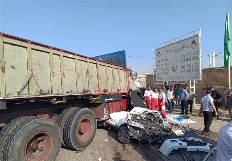 تصادف مرگبار در فسا؛ 5 نفر از کارکنان دانشگاه علوم پزشکی جانباختند تصادف مرگبار در فسا؛ 5 نفر از کارکنان دانشگاه علوم پزشکی جانباختند