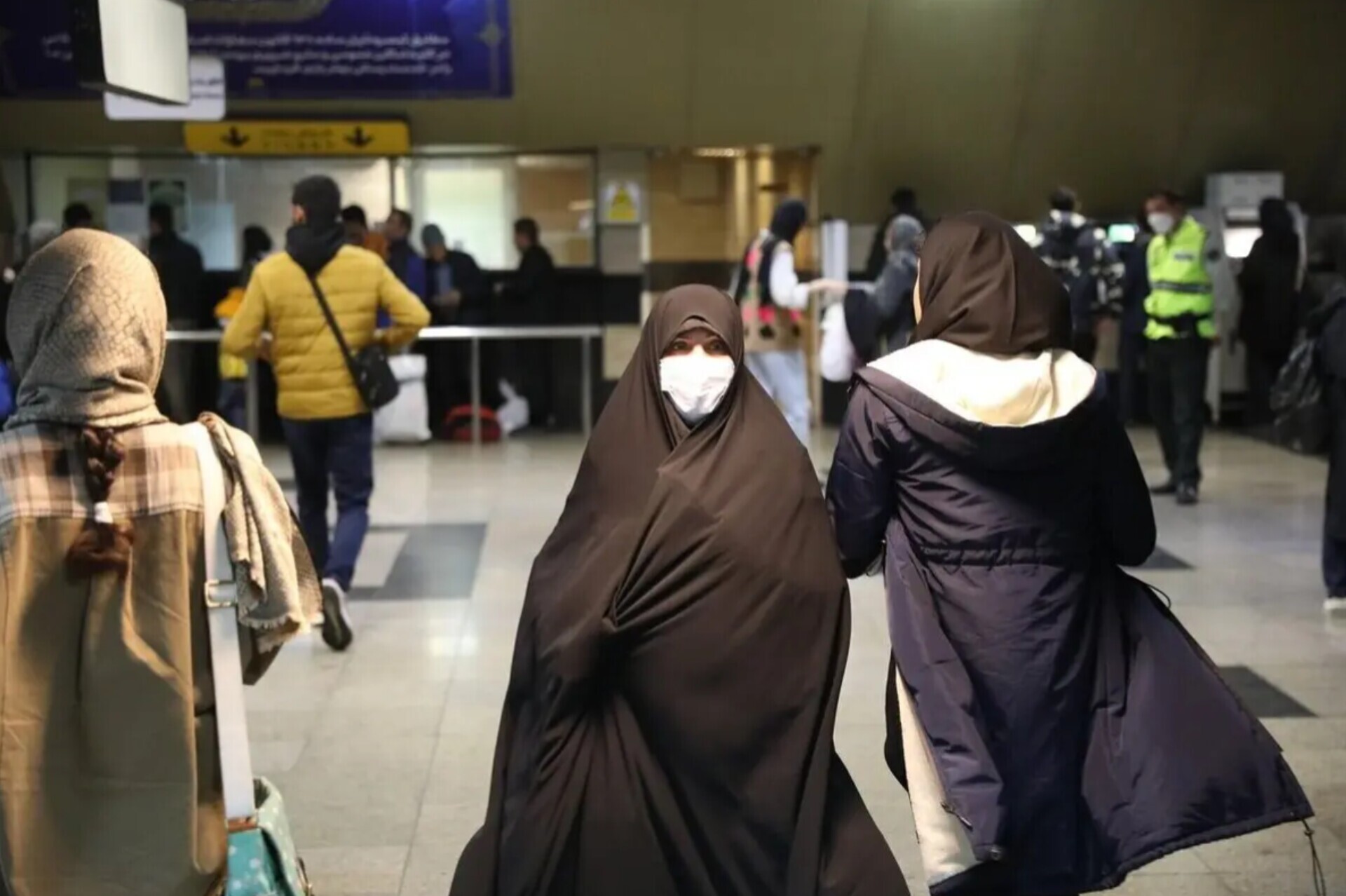 مسأله پایان ناپذیر حجاب/ تشکیل اتاق وضعیت عفاف و حجاب» یعنی اداره کشور با سیاست شمشیر داموکلس