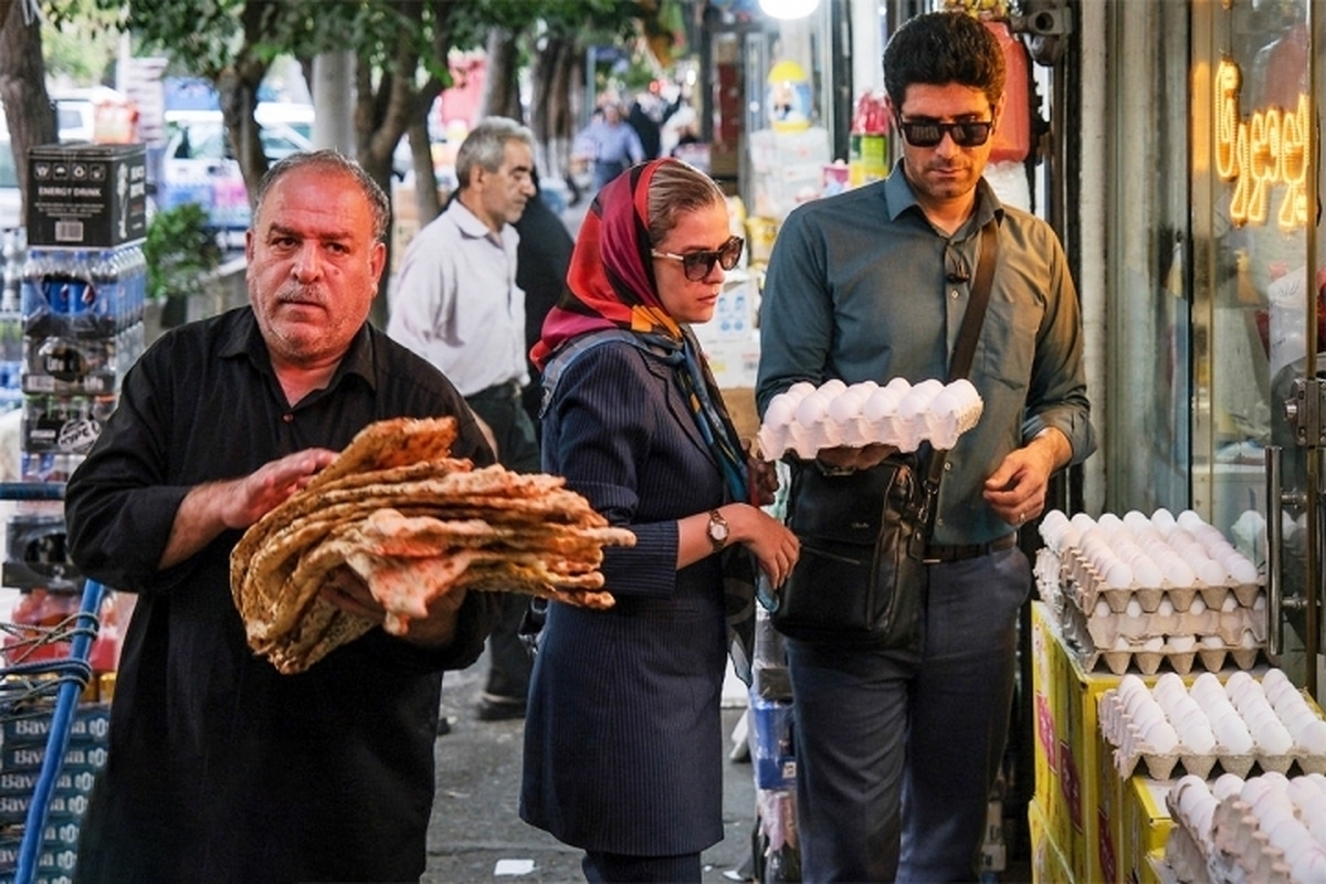 شکست دستمزد‌ها از تورم در شهریور ۱۴۰۴؛ چشم‌اندازه تیره و تار اقتصاد خانواده‌های ایرانی/ معیشت خانوار‌ها زیر فشار سنگین ۶۱ ماه پیاپی تورم بالای ۳۰ درصد