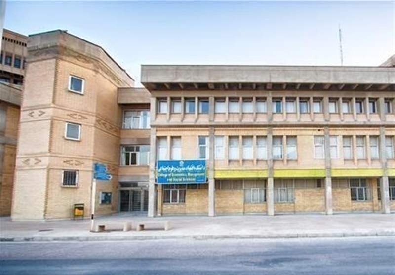 نقش همایش‌ها در تقویت هویت و انگیزه دانشجویان