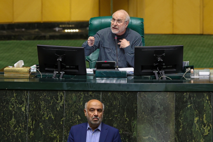 قالیباف: هدف دولت و مجلس توزیع عادلانه کالابرگ الکترونیک به ۷ دهک جامعه است قالیباف: هدف دولت و مجلس توزیع عادلانه کالابرگ الکترونیک به ۷ دهک جامعه است