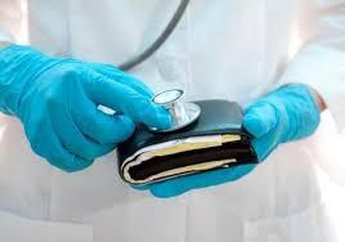 زیرمیزی به قیمت کناره‌گیری / سکه‌هایی که کار دست معاون وزیر داد