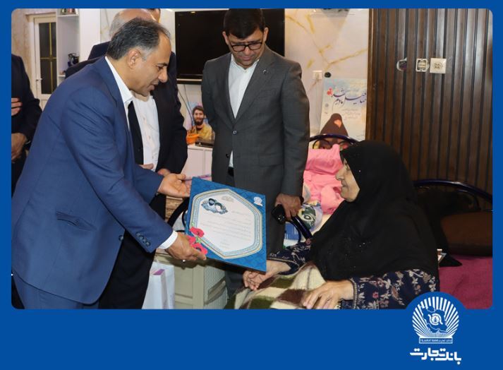 خانواده شهدا ستون‌های عزت و معنویت این کشورند