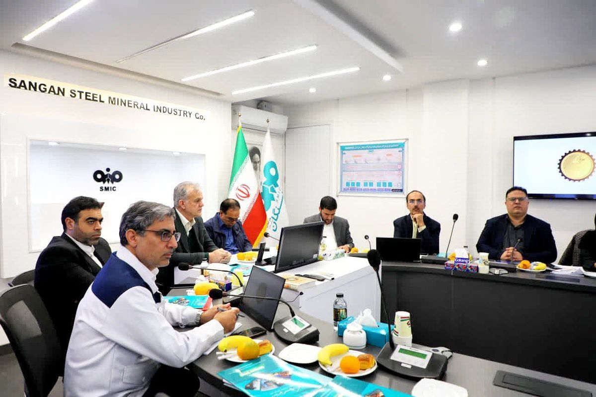 بازدید اعضای هیات مدیره ملی زمین و مسکن از فولاد سنگان بازدید اعضای هیات مدیره ملی زمین و مسکن از فولاد سنگان