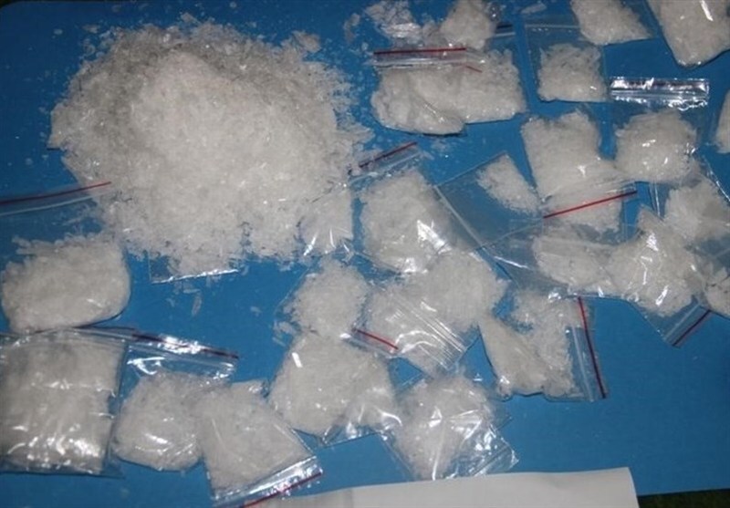 انهدام باند بزرگ مواد مخدر صنعتی در زنجان/ 210 کیلوگرم شیشه کشف شد انهدام باند بزرگ مواد مخدر صنعتی در زنجان/ 210 کیلوگرم شیشه کشف شد