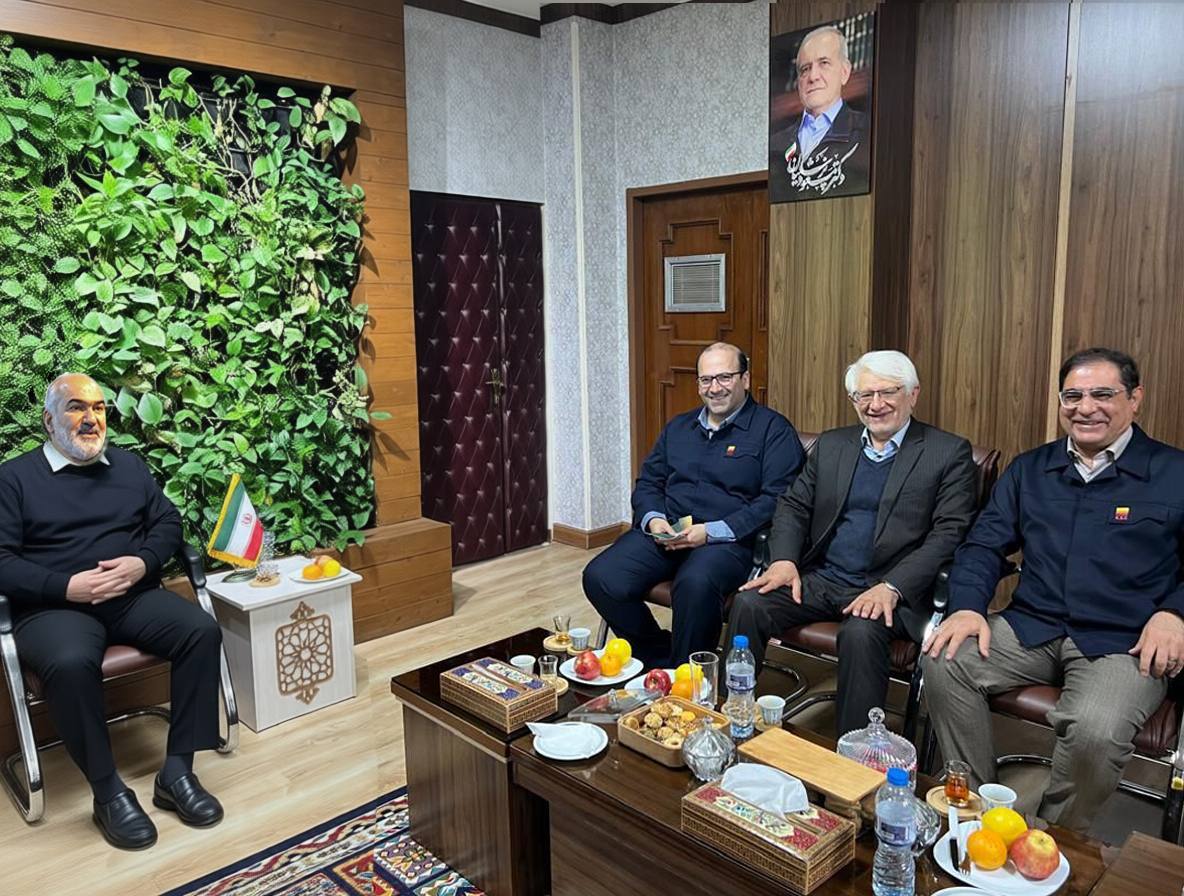 دیدار مدیرعامل شرکت فولاد خوزستان با استاندار خوزستان و ارائه گزارش طرحهای ملی شرکت دیدار مدیرعامل شرکت فولاد خوزستان با استاندار خوزستان و ارائه گزارش طرحهای ملی شرکت