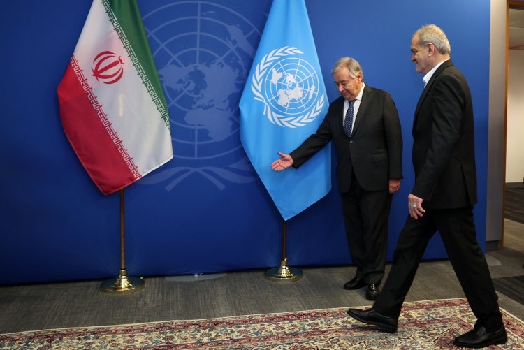 دیپلماسی در حصر دیپلماسی در حصر