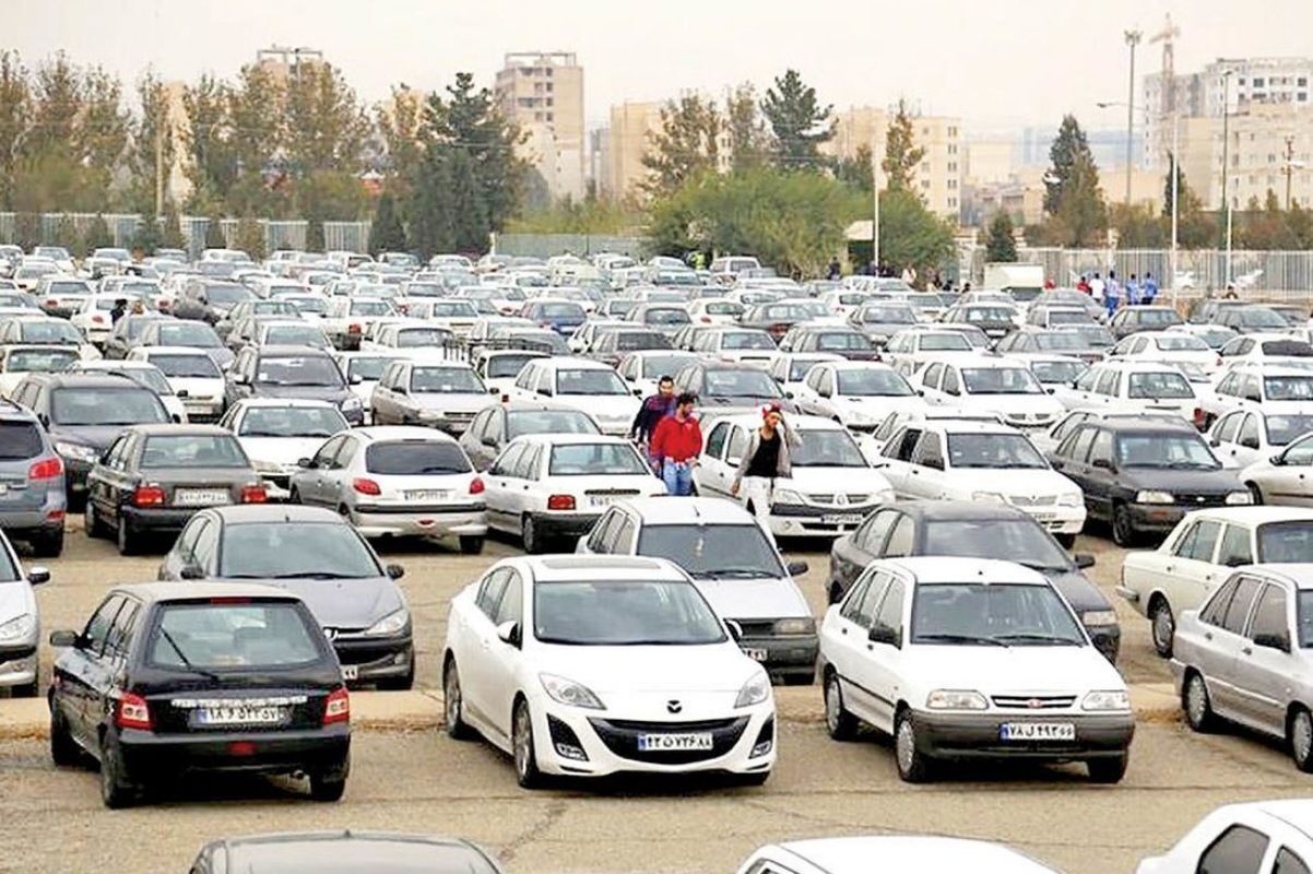 افزایش‌های پیاپی در بازار خودرو، پیامد آزادسازی قیمت‌ها در کارخانه‌ها/ خودروسازان بدون افزایش کیفیت، فقط قیمت‌ها را بالا می‌برند