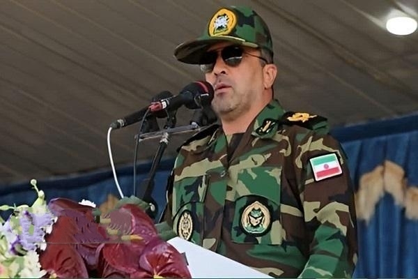 ۲۹فروردین نماد جانفشانیهای دلیرمردان متعهد ارتش جمهوری اسلامی ایران ۲۹فروردین نماد جانفشانیهای دلیرمردان متعهد ارتش جمهوری اسلامی ایران
