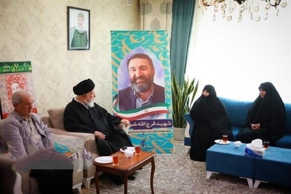 آیت‌الله علم‌الهدی: صبر خانواده‌های شهدا نقش موثری در استمرار مسیر انقلاب اسلامی دارد/ مجاهدت‌های سردار شوشتری سال‌ها امنیت کشور را تقویت کرد