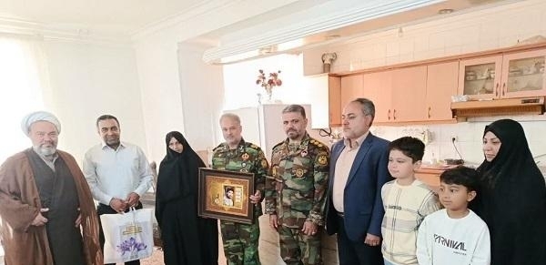امیر اکبری: پایبندی نیروهای مسلح به آرمانهای شهدا از عوامل حفظ ثبات و اقتدار نظام اسلامی است امیر اکبری: پایبندی نیروهای مسلح به آرمانهای شهدا از عوامل حفظ ثبات و اقتدار نظام اسلامی است