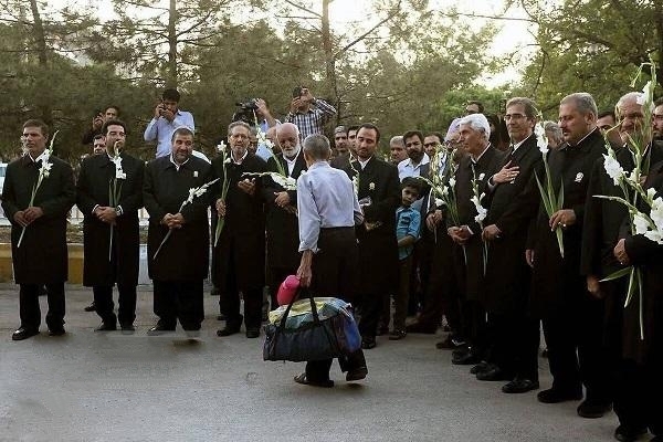 آزادسازی زندانیان جرائم غیر عمد همزمان با دهه کرامت در طرح «یا ضامن آهو» آزادسازی زندانیان جرائم غیر عمد همزمان با دهه کرامت در طرح «یا ضامن آهو»