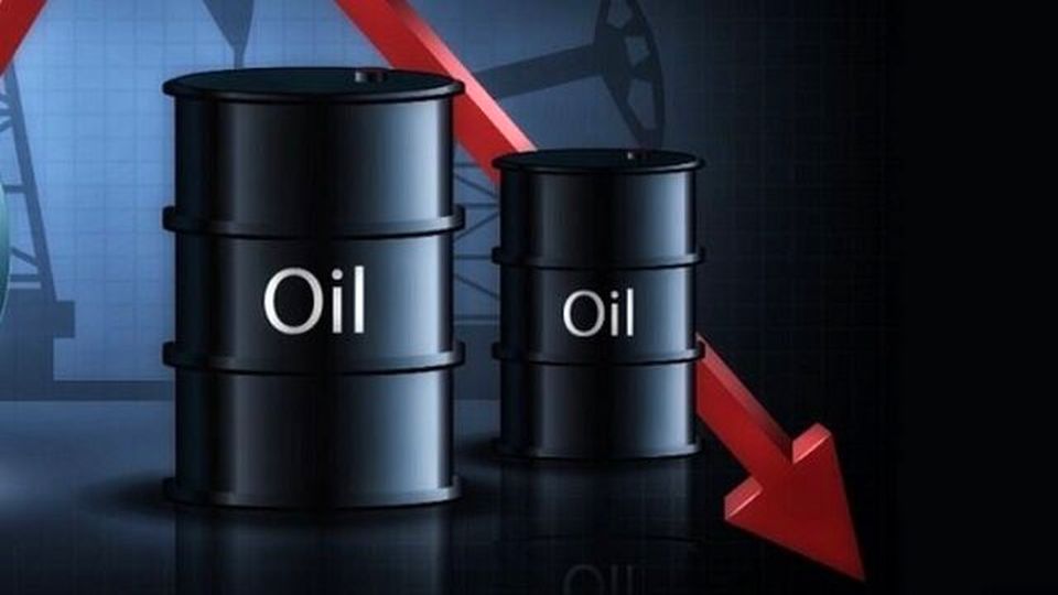 قیمت نفت امروز 1 اردیبهشت 1405/  کاهش قیمت نفت در بازارهای جهانی