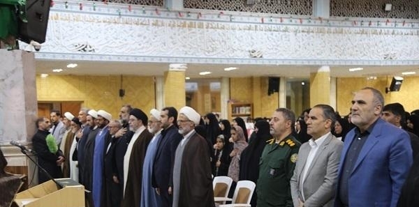شهدا سرمایه‌های زنده هویت ملی و دینی کشور هستند
