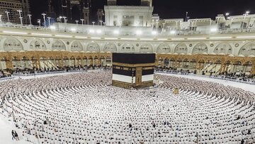 ورود نخستین کاروان حجاج به فرودگاه مشهد ورود نخستین کاروان حجاج به فرودگاه مشهد