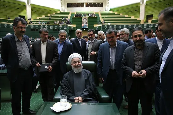 رؤسای کمیسیونهای مجلس با رئیس جمهور دیدار می کنند/ تعامل مجلس و دولت برای حل مشکلات مردم