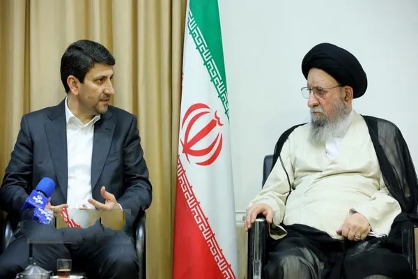 ستار هاشمی: پایداری ارتباط در شرایط جنگی، اولویت وزارت ارتباطات بود