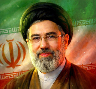 فریاد در میدان، قدرت در مذاکره؛ تبیین نگاه رهبر انقلاب به مذاکرات