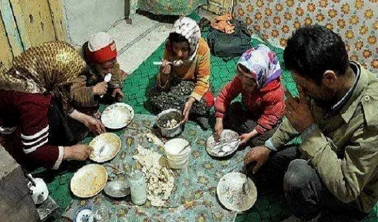 اگر در مزد ۹۷ بازنگری نشود، خانوارهای کارگری دچار فروپاشی خواهند شد/شرایط نابسامانِ طبقهی کارگر قابل کتمان نیست