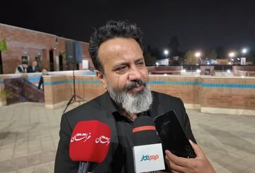 مشهد در سوگ امام حسین علیه السلام و بدرقه رهبر شهید/ فضاآرایی متفاوت محرم با رنگ و بوی حماسه و شهادت