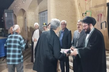 پیشکسوتان عرصه مداحیِ کوهبنان در محفل «ایستاده به عشق علمدار» تجلیل شدند