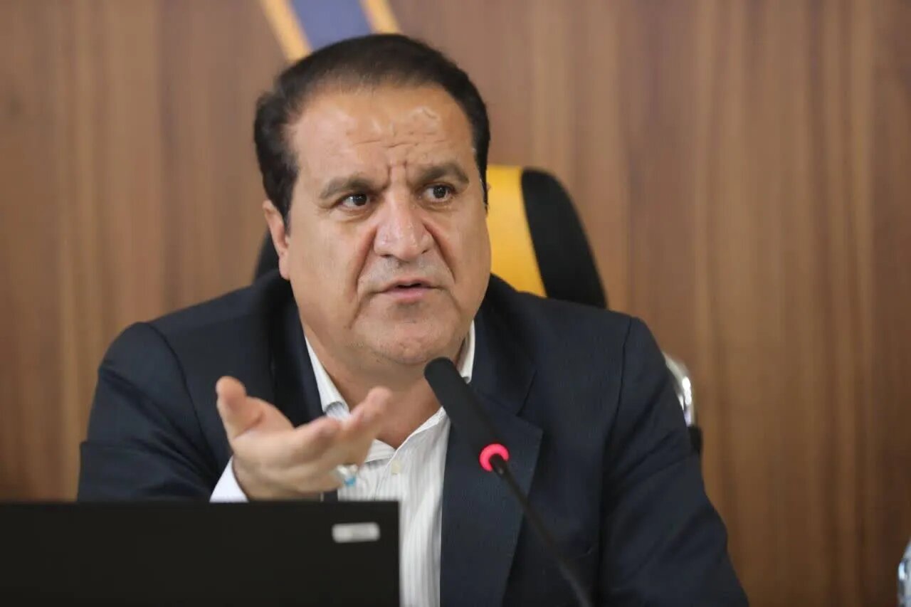 برخورد جدی با دلالان و اخلالگران نظم حمل و نقل در مهران برخورد جدی با دلالان و اخلالگران نظم حمل و نقل در مهران